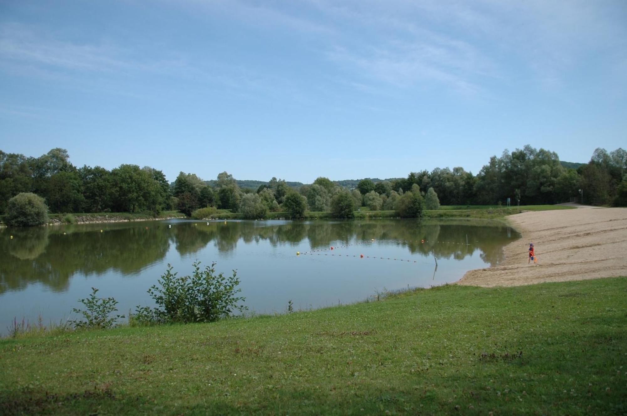 Maison Chaleureuse A Eringes Avec Jardin Et Parking Inclus Luaran gambar